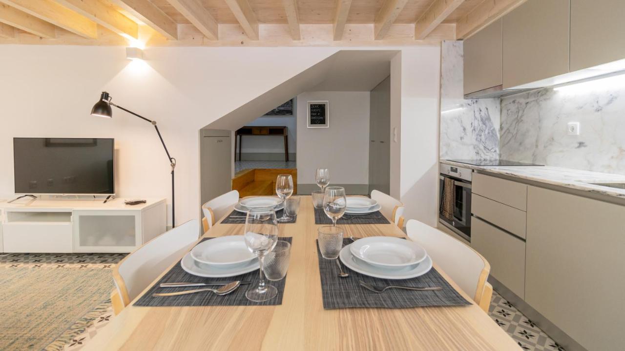 Central Stunning Duplex W/ Patio By Lovelystay OOporto Esterno foto