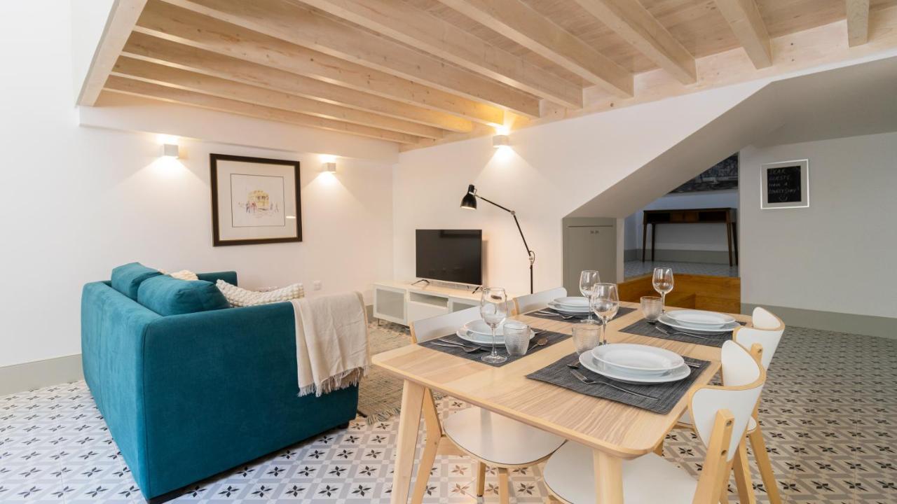 Central Stunning Duplex W/ Patio By Lovelystay OOporto Esterno foto