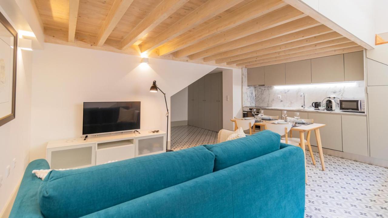 Central Stunning Duplex W/ Patio By Lovelystay OOporto Esterno foto