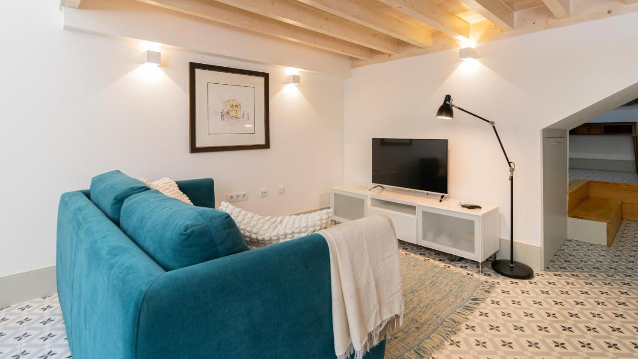 Central Stunning Duplex W/ Patio By Lovelystay OOporto Esterno foto